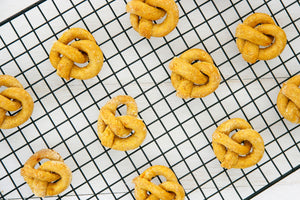 TREAT OF THE WEEK: SWEET POTATO PUP PRETZEL